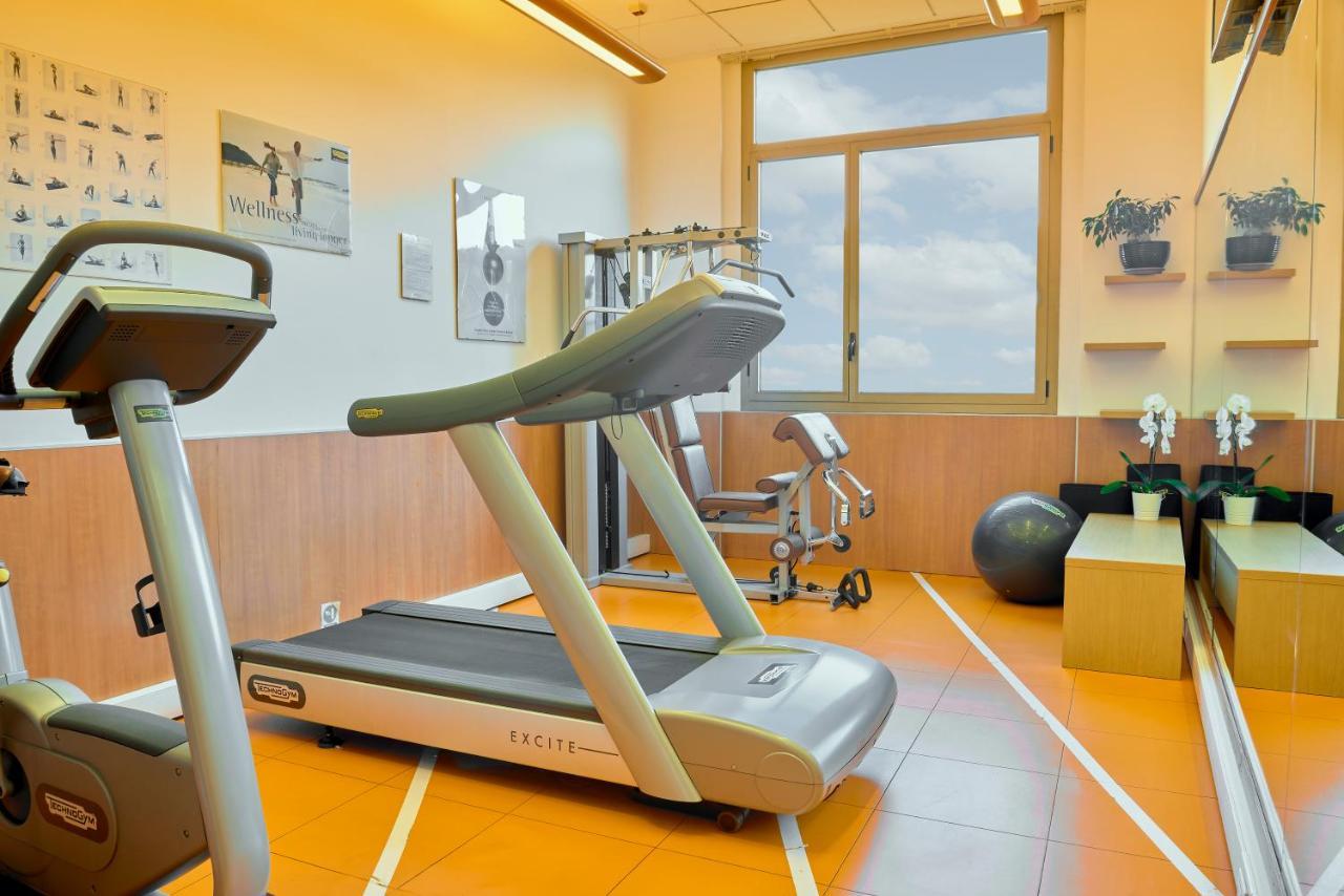 Novotel Torino Corso Giulio Cesare Bagian luar foto